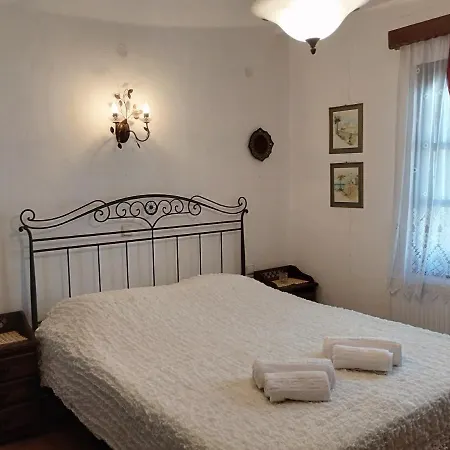 Amadrias By The Sea Vergia